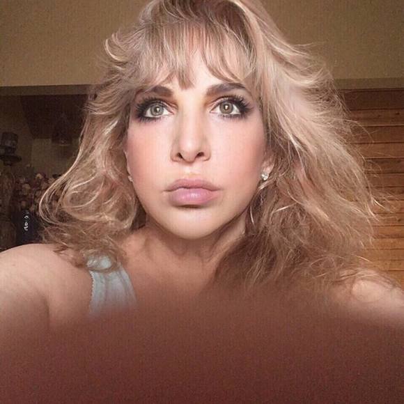 Meet your Posher, Donna - Picture 1 of 1